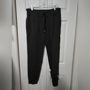 Lululemon Women's Joggers Size 10